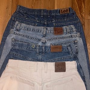 bundle of 4 vintage pairs of lee jeans